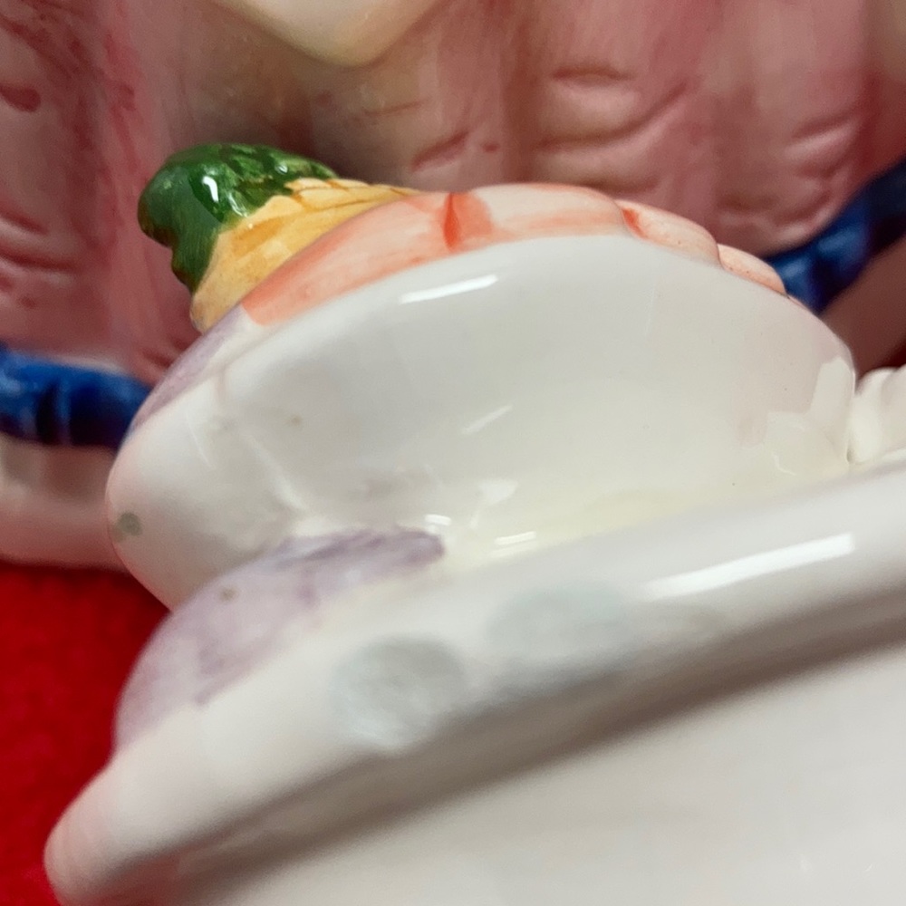 Tablecloth Tea Pot - Picture 4 of 4